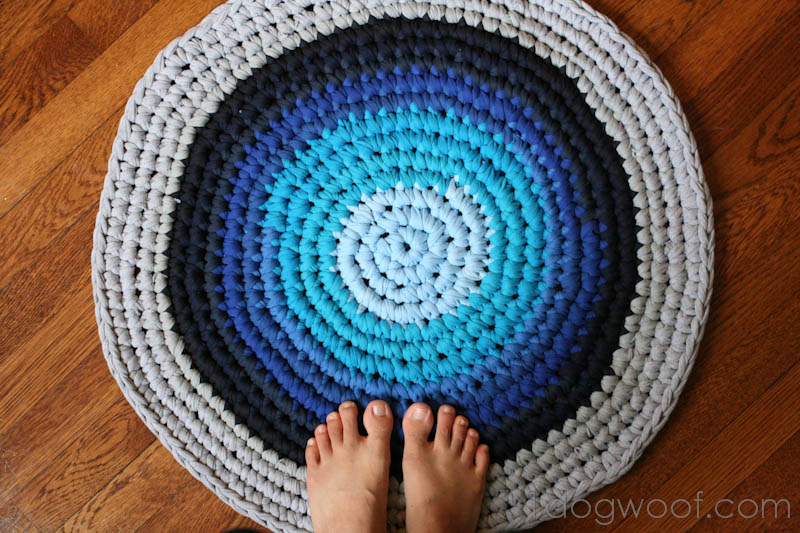 Crochet Rug from Repurposed T-shirts