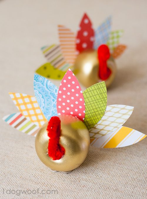 Thanksgiving Turkey Craft: An Apple Turkey