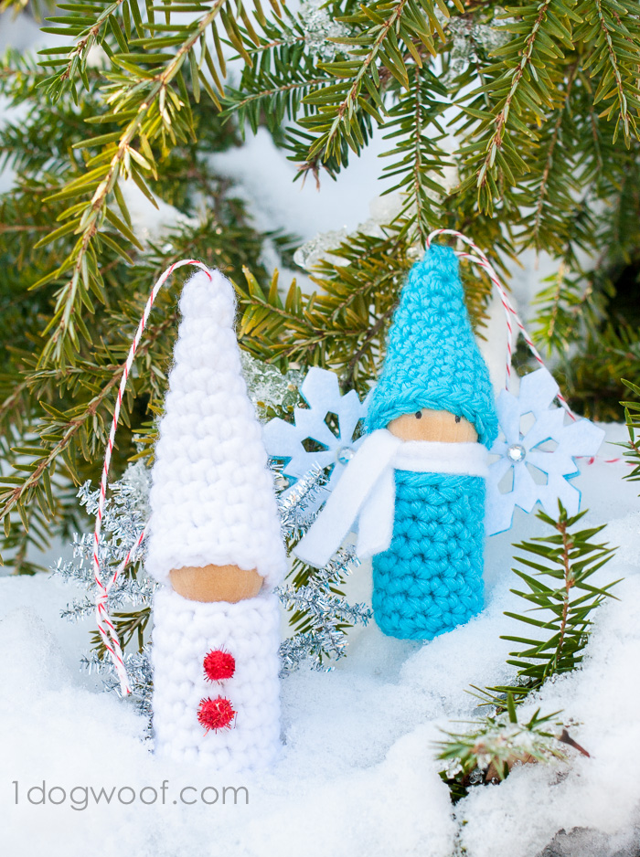 Winter crochet gnome cork peg doll ornament. www.1dogwoof.com