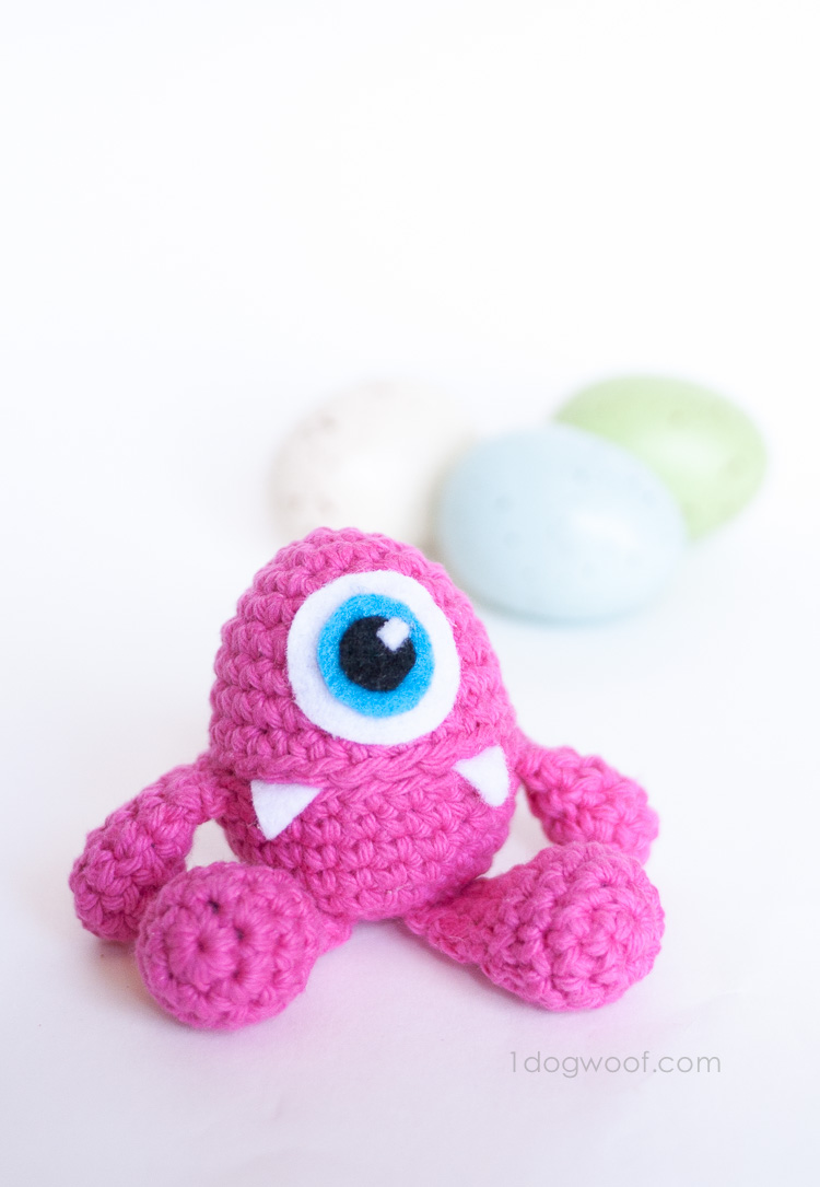 Little Monster Easter Egg Crochet Pattern | www.1dogwoof.com