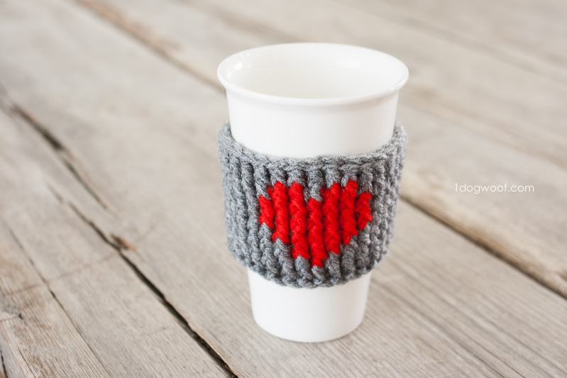Heart Cup Cozy. Free pattern by www.1dogwoof.com