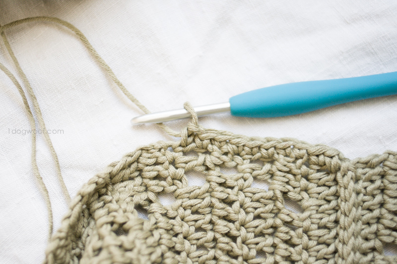 crochet standing stitch