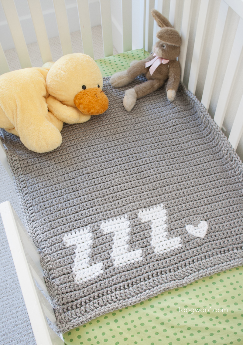 Get Some Zzz's baby blanket - a super simple and modern crochet blanket.
