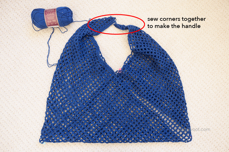 sew together the two corners to make the handle