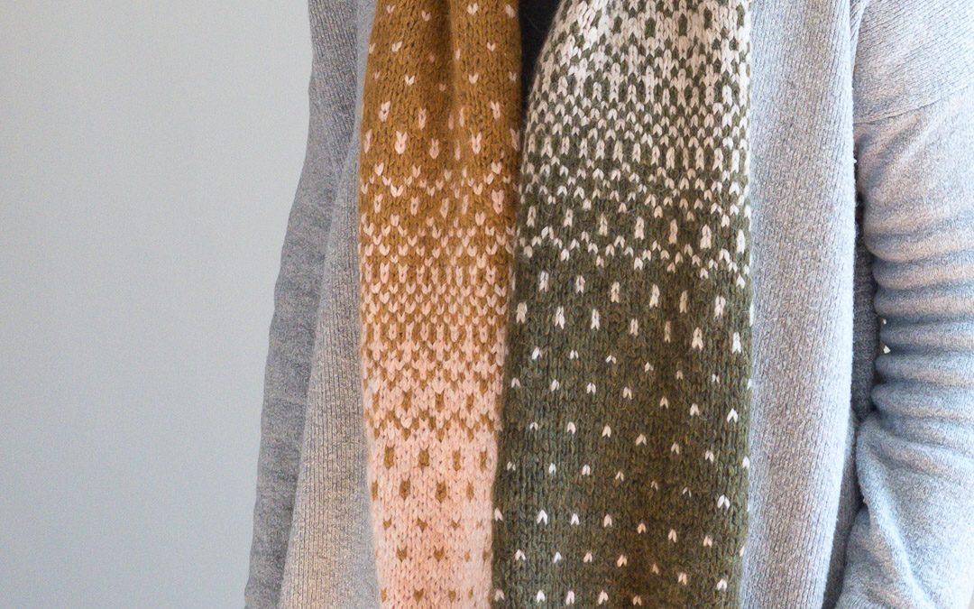 Fading Waves Cowl Using Fairisle/Stranded Knitting